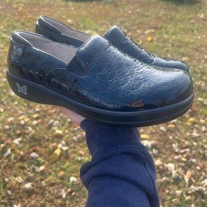 Alegria Black Textured Mules